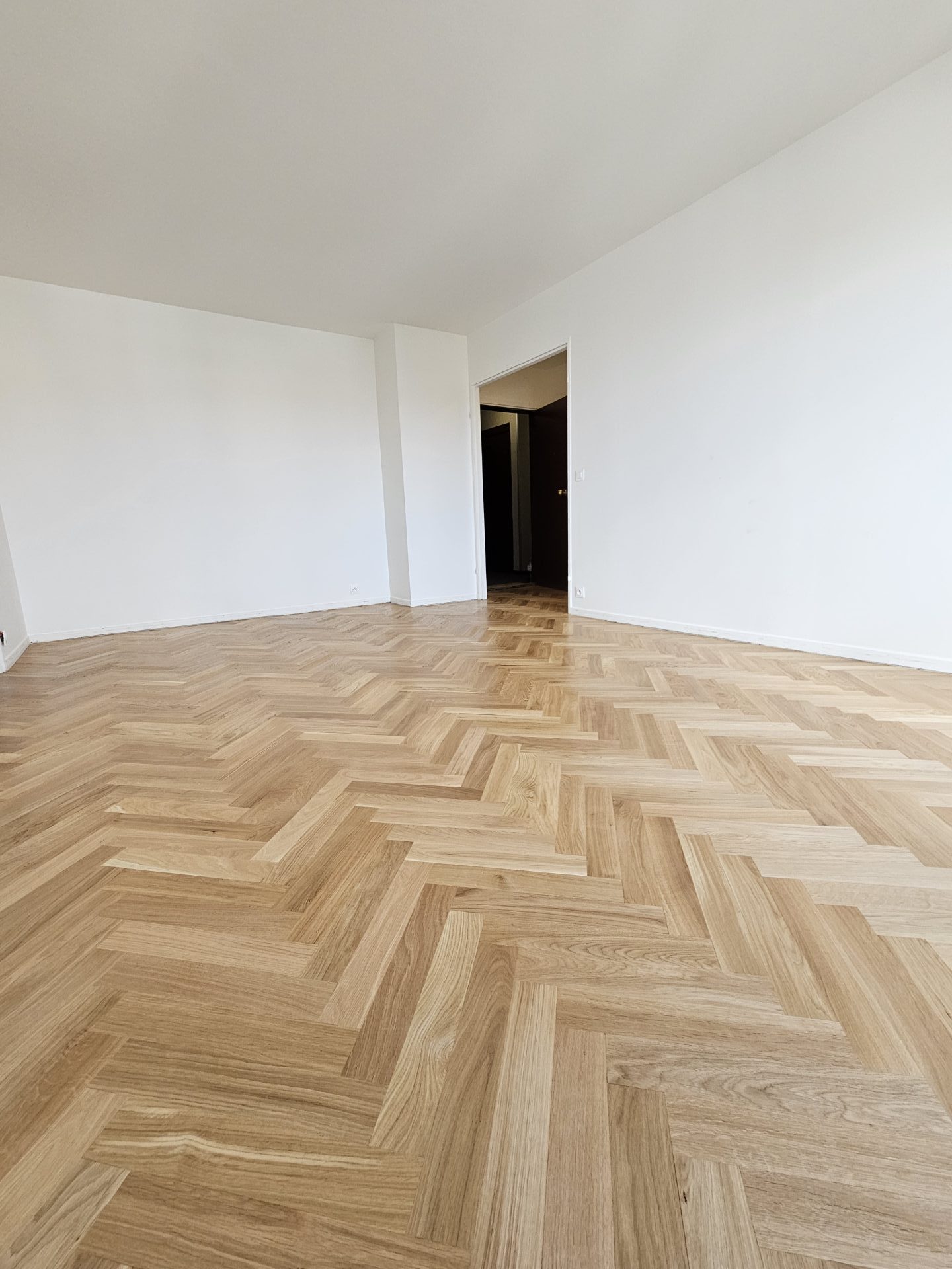 trouvez un artisan d&rsquo;int&eacute;rieur &agrave; puteaux pour vos travaux de r&eacute;novation, d&eacute;coration ou am&eacute;nagement int&eacute;rieur. expertise, conseils personnalis&eacute;s et devis gratuit. contactez un professionnel local d&egrave;s maintenant !