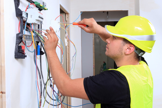 obtenez rapidement un devis &eacute;lectricit&eacute; &agrave; puteaux pour vos travaux d'installation, de r&eacute;novation ou de d&eacute;pannage. comparez les tarifs des &eacute;lectriciens qualifi&eacute;s et trouvez la meilleure offre pour votre projet.