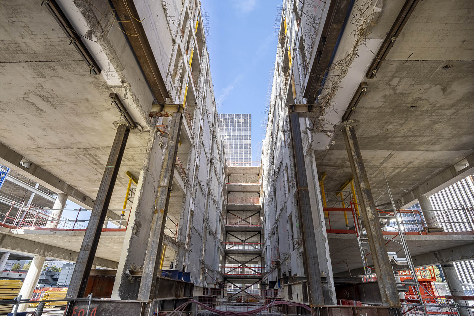 obtenez rapidement un devis personnalis&eacute; pour vos travaux de r&eacute;novation &agrave; puteaux. comparez les offres de professionnels qualifi&eacute;s pour r&eacute;nover votre appartement ou maison selon vos besoins et votre budget.