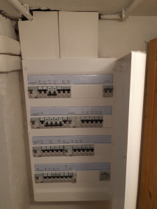 besoin d&rsquo;un &eacute;lectricien &agrave; puteaux 92800 ? installation, d&eacute;pannage et mise aux normes &eacute;lectriques. service rapide, professionnel et de proximit&eacute;. demandez votre devis gratuit !