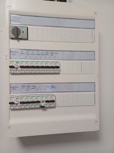 besoin d&rsquo;un &eacute;lectricien &agrave; puteaux 92800 ? profitez de services rapides et fiables pour tous vos travaux d&rsquo;&eacute;lectricit&eacute; : d&eacute;pannage, installation, r&eacute;novation et mise aux normes. intervention 24/7 &agrave; puteaux.