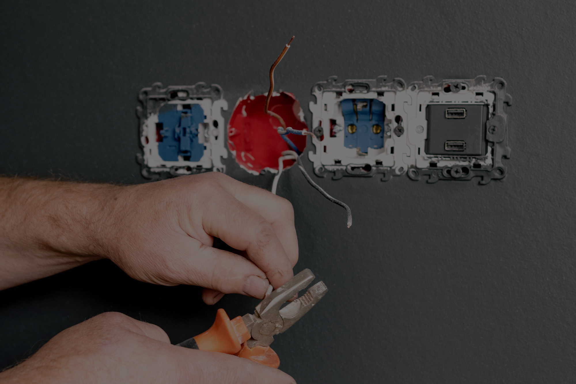 besoin d'un &eacute;lectricien &agrave; puteaux 92800 ? intervention rapide, installation, d&eacute;pannage &eacute;lectrique et mise aux normes par un professionnel qualifi&eacute;. devis gratuit !