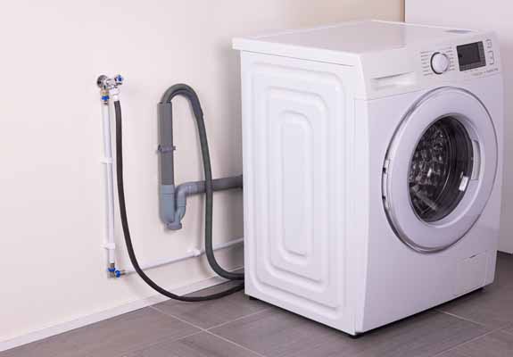 d&eacute;couvrez notre guide complet pour le branchement des appareils &eacute;lectrom&eacute;nagers : conseils pratiques, &eacute;tapes faciles &agrave; suivre et pr&eacute;cautions de s&eacute;curit&eacute; pour installer votre &eacute;quipement en toute confiance.
