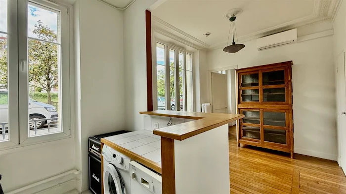 d&eacute;couvrez le co&ucirc;t de la r&eacute;novation d&rsquo;un appartement &agrave; puteaux : conseils, fourchettes de prix au m&sup2;, estimation personnalis&eacute;e et astuces pour ma&icirc;triser votre budget travaux.