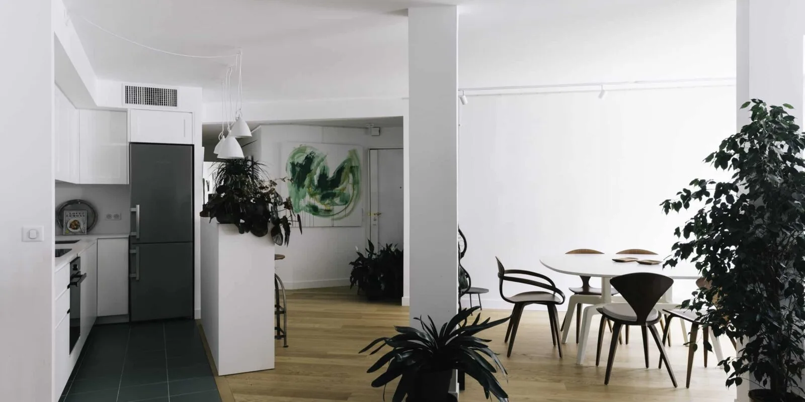 confiez la r&eacute;novation de votre appartement dans le 75015 &agrave; des experts ! d&eacute;couvrez nos services sur mesure pour moderniser, optimiser l&rsquo;espace et valoriser votre bien, avec accompagnement personnalis&eacute; de a &agrave; z.