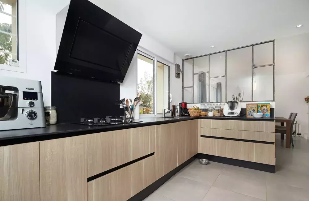 confiez la r&eacute;novation de votre cuisine &agrave; puteaux &agrave; des professionnels qualifi&eacute;s. design moderne, optimisation de l'espace et mat&eacute;riaux de qualit&eacute; pour une cuisine sur mesure adapt&eacute;e &agrave; vos besoins.