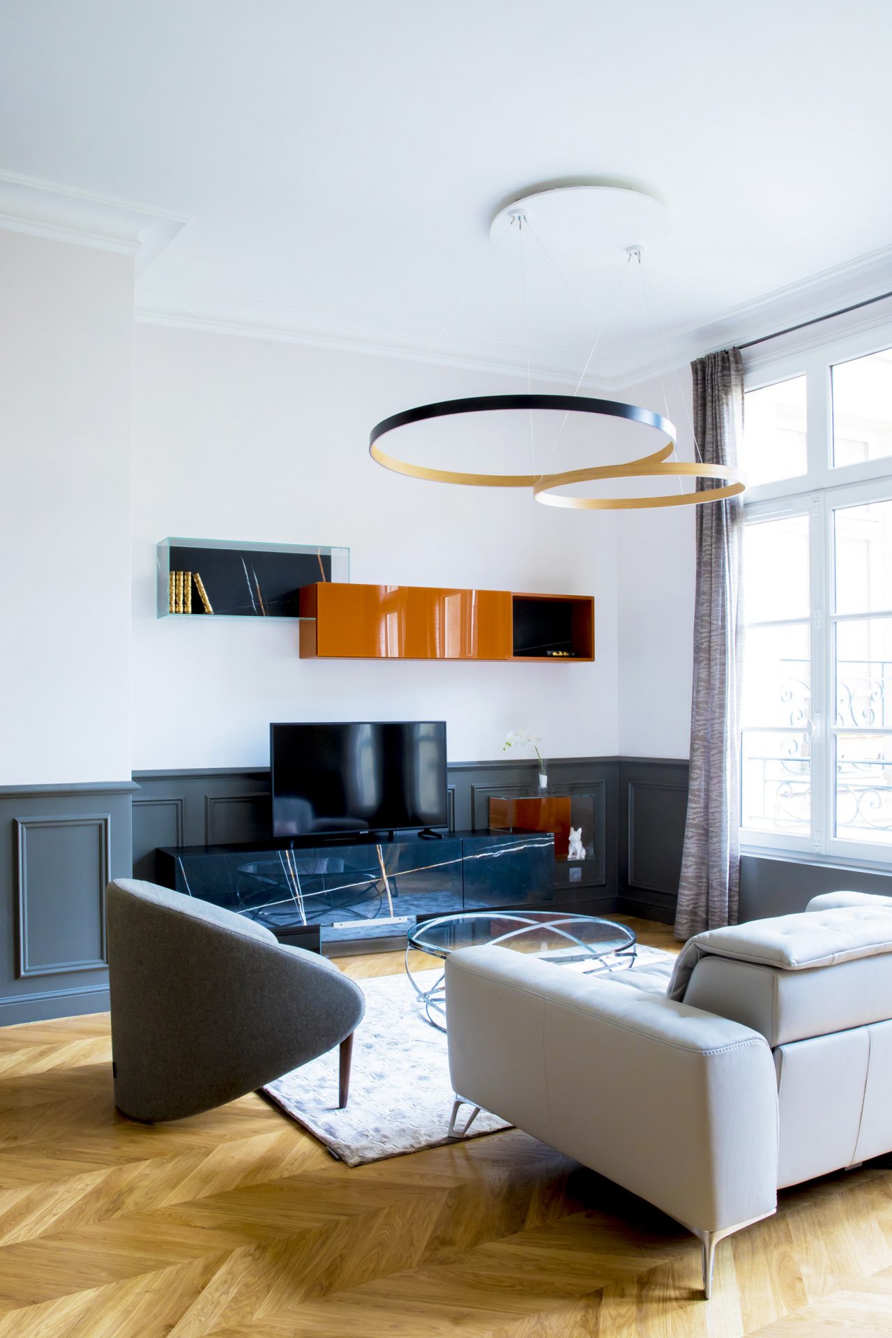 d&eacute;couvrez comment r&eacute;ussir la r&eacute;novation d&rsquo;un appartement haussmannien : conseils, astuces et inspirations pour pr&eacute;server le cachet historique tout en modernisant votre int&eacute;rieur.