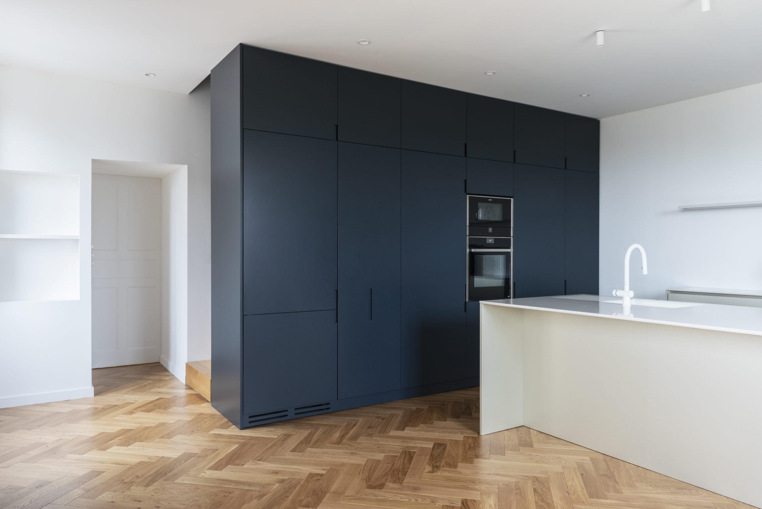 découvrez nos conseils et solutions pour la rénovation d’appartements haussmanniens : modernisez sans perdre le charme authentique, transformation, décoration et préservation des éléments d’époque à paris.