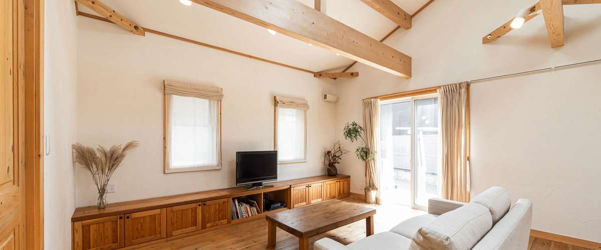 d&eacute;couvrez nos conseils et solutions pour la r&eacute;novation int&eacute;rieure : astuces, id&eacute;es d&eacute;co, choix de mat&eacute;riaux et accompagnement pour transformer et valoriser votre int&eacute;rieur selon vos envies.