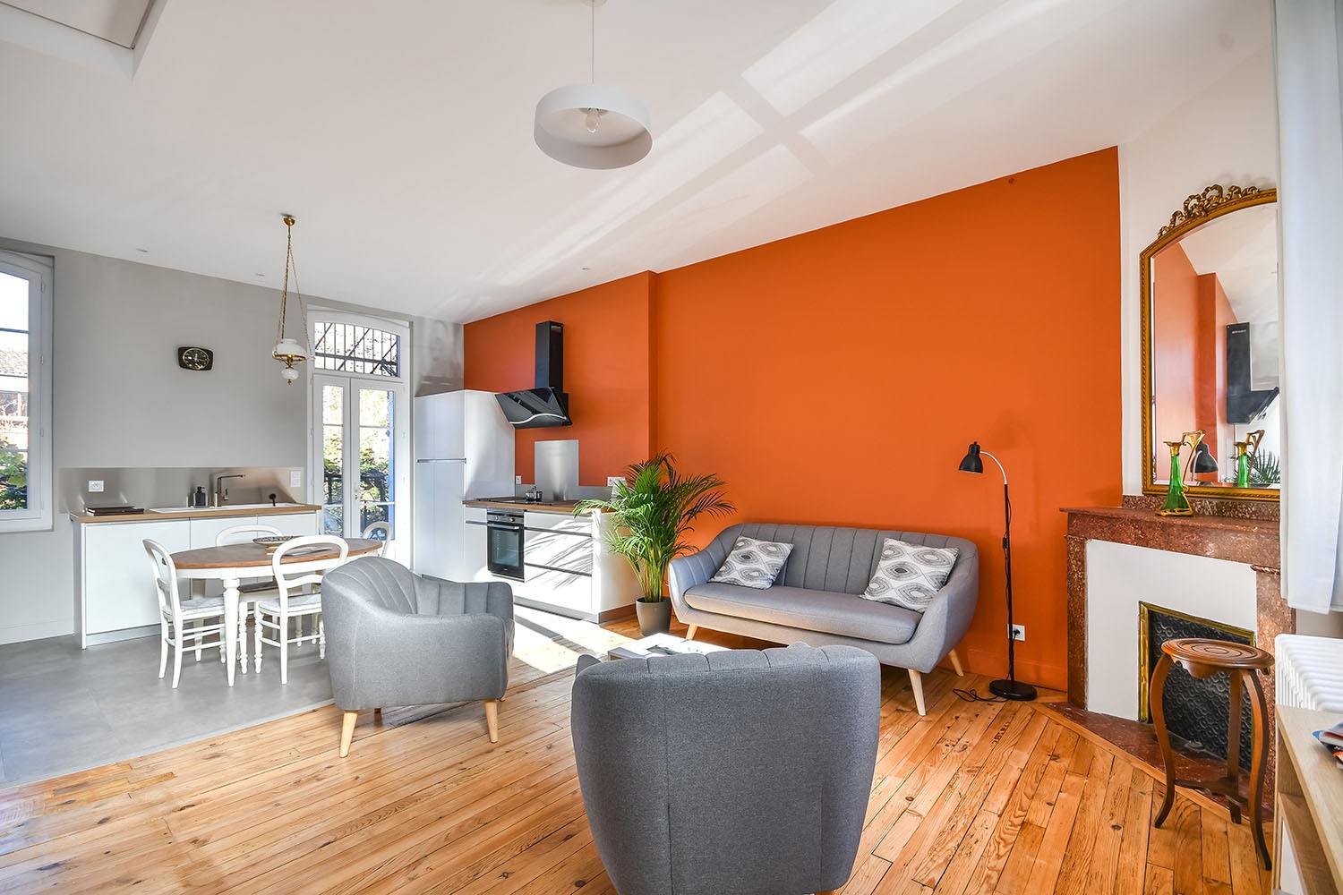 d&eacute;couvrez nos conseils et astuces pour r&eacute;ussir votre r&eacute;novation int&eacute;rieure : id&eacute;es d&eacute;co, choix des mat&eacute;riaux, travaux et am&eacute;nagement pour sublimer votre espace de vie.