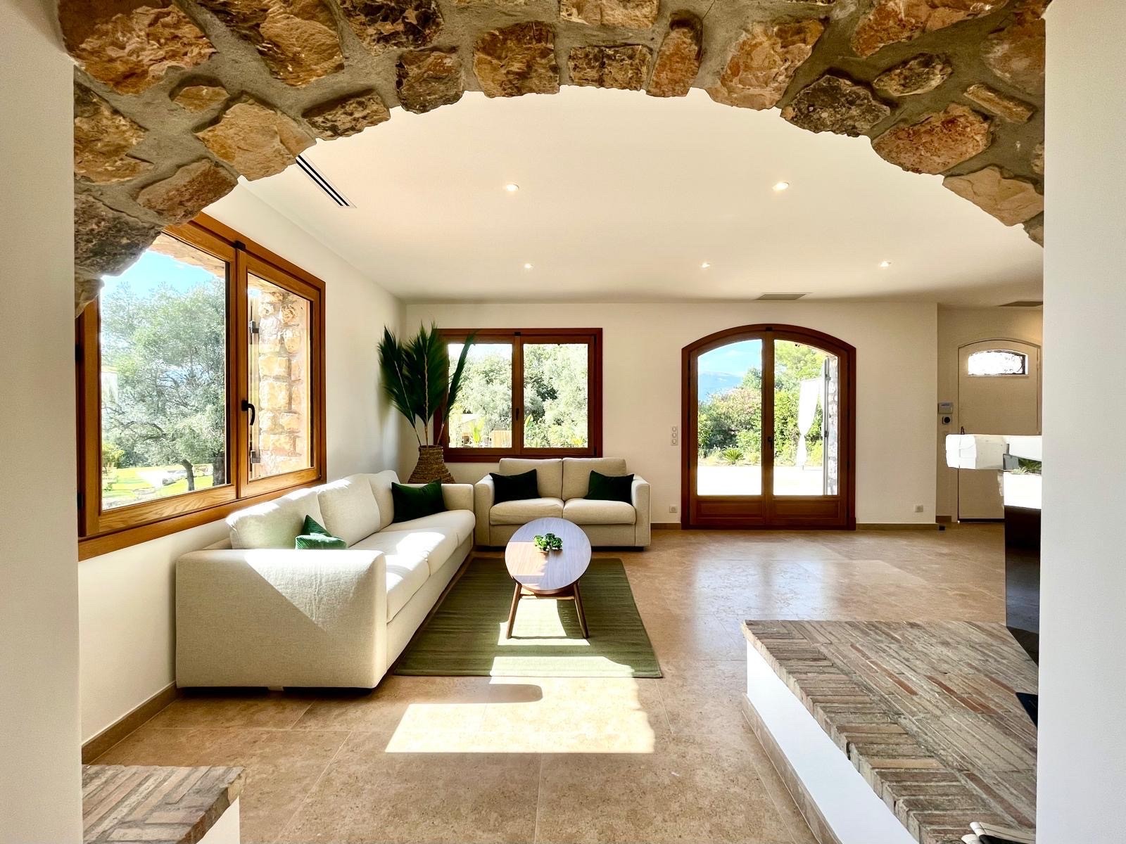d&eacute;couvrez nos conseils et id&eacute;es pour r&eacute;ussir votre r&eacute;novation int&eacute;rieure : astuces, inspirations et solutions pour moderniser et valoriser votre habitat.