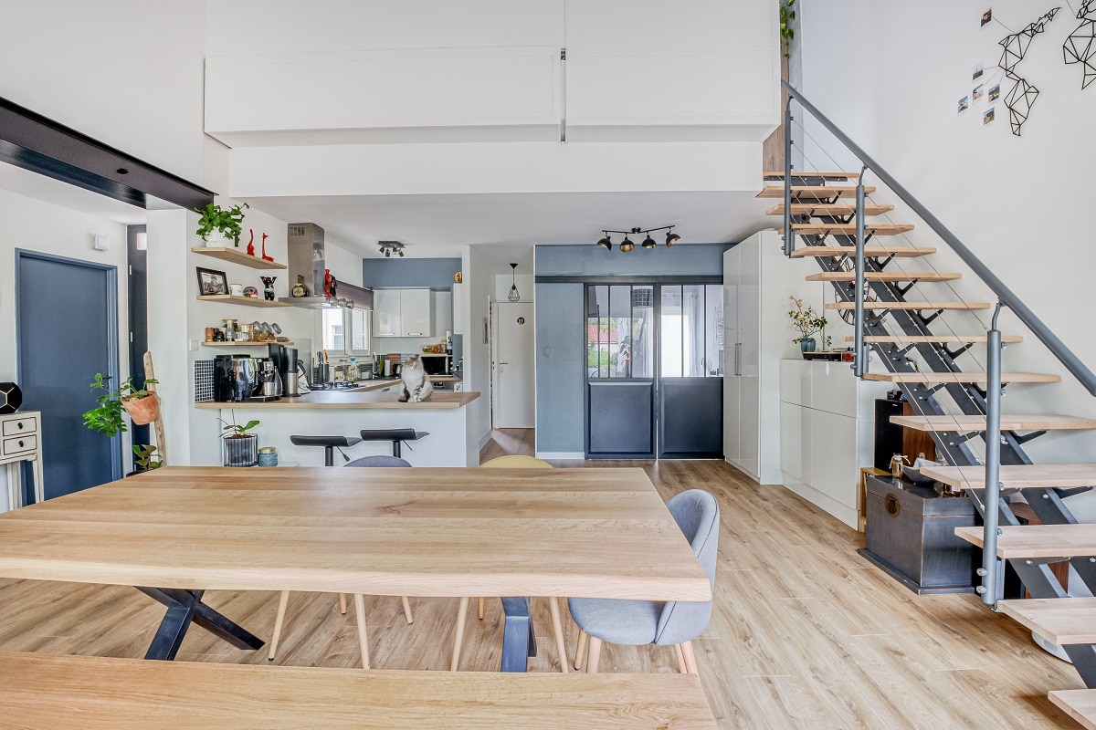 d&eacute;couvrez nos conseils et astuces pour la r&eacute;novation de maison : id&eacute;es d&rsquo;am&eacute;nagement, choix des mat&eacute;riaux, &eacute;tapes cl&eacute;s et accompagnement pour transformer votre habitat en un espace moderne, confortable et personnalis&eacute;.