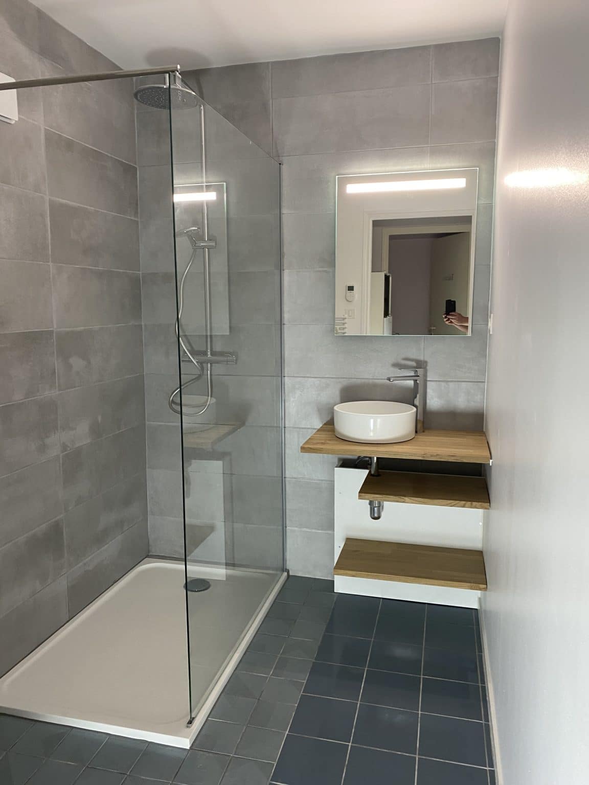 confiez la rénovation de votre salle de bain à puteaux à des experts. conseils personnalisés, devis gratuit et travaux sur mesure pour une salle de bain moderne et fonctionnelle.
