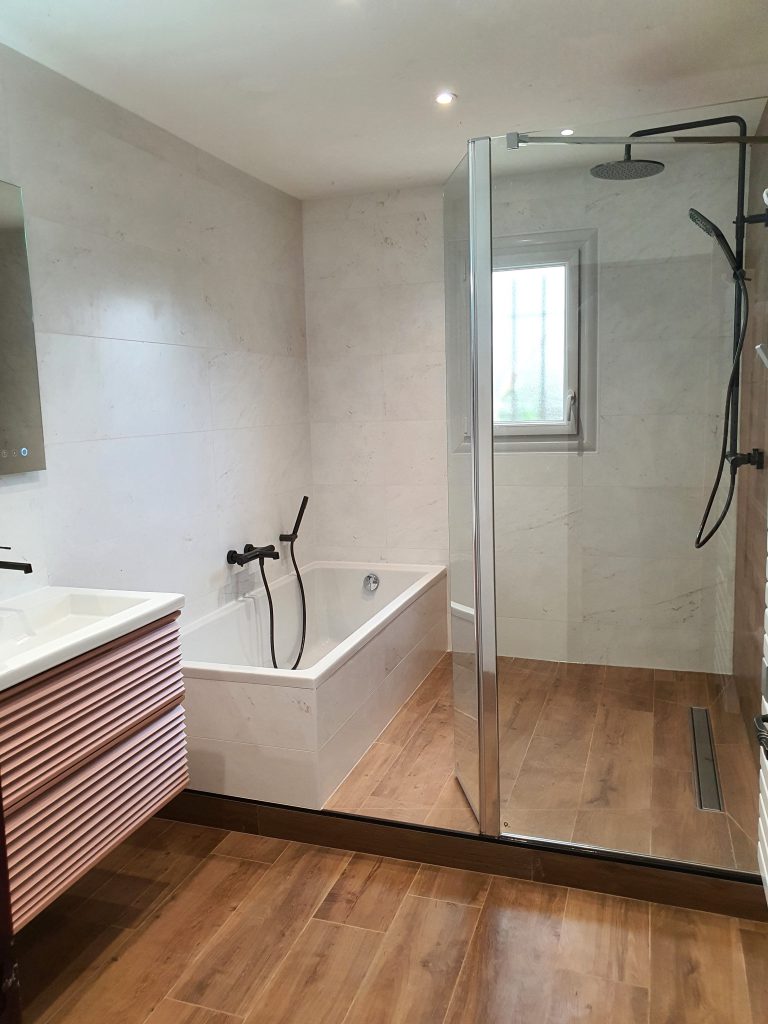 envie de rénover votre salle de bain à puteaux ? découvrez nos solutions sur mesure pour moderniser votre espace, du conseil à la réalisation, avec des artisans qualifiés. obtenez un devis personnalisé rapidement !