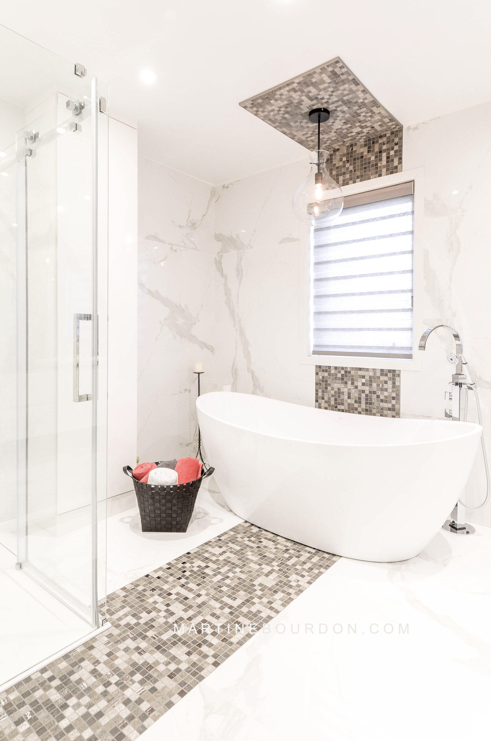 découvrez comment créer une salle de bain élégante à puteaux grâce à nos conseils et inspirations tendance. profitez d'idées déco, d'aménagements modernes et de solutions personnalisées pour une pièce chic et fonctionnelle.