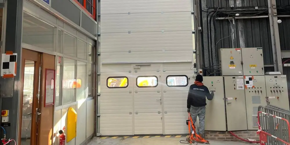 vous rencontrez des probl&egrave;mes &eacute;lectriques &agrave; puteaux ? nos &eacute;lectriciens qualifi&eacute;s interviennent rapidement pour diagnostiquer et r&eacute;parer toutes pannes &eacute;lectriques dans votre logement ou votre entreprise. service fiable 24h/24.