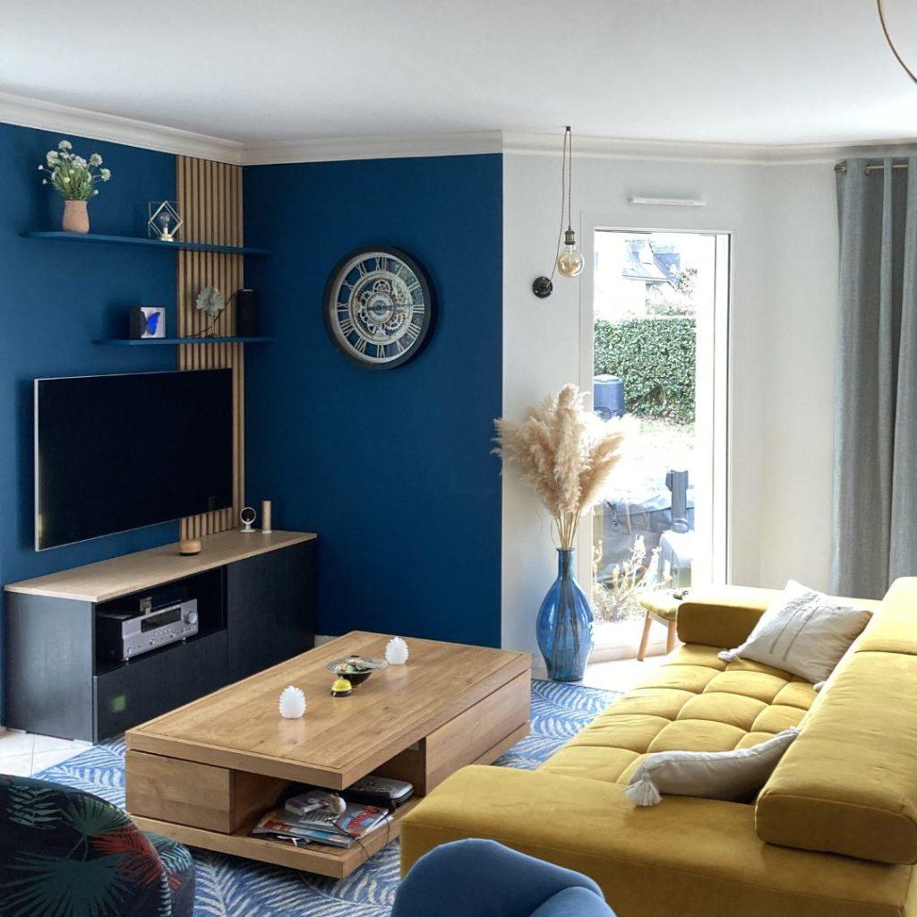 d&eacute;couvrez nos conseils et id&eacute;es pour r&eacute;ussir la r&eacute;novation de votre salon : inspirations d&eacute;co, astuces d'am&eacute;nagement, choix des couleurs et nouveaux mat&eacute;riaux pour cr&eacute;er un espace moderne, convivial et &agrave; votre image.