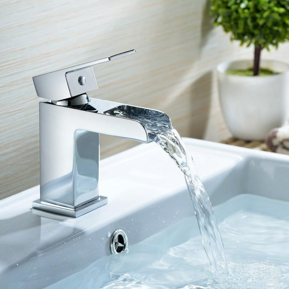 d&eacute;couvrez notre s&eacute;lection de robinetterie : mitigeurs, m&eacute;langeurs, robinets pour salle de bain et cuisine. alliez design, qualit&eacute; et innovation pour sublimer votre int&eacute;rieur.