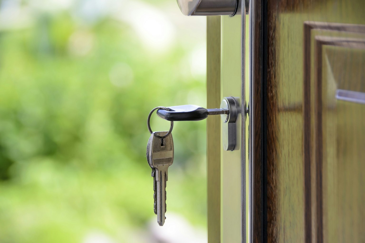 d&eacute;couvrez nos services de serrurerie : installation, d&eacute;pannage, ouverture de porte et remplacement de serrures. intervention rapide, professionnelle et s&eacute;curis&eacute;e pour particuliers et entreprises.