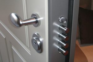 besoin d'un serrurier pas cher &agrave; puteaux ? intervention rapide, d&eacute;pannage 24h/24 et 7j/7, ouverture de porte, installation et r&eacute;paration de serrures &agrave; petit prix. devis gratuit et satisfaction garantie !