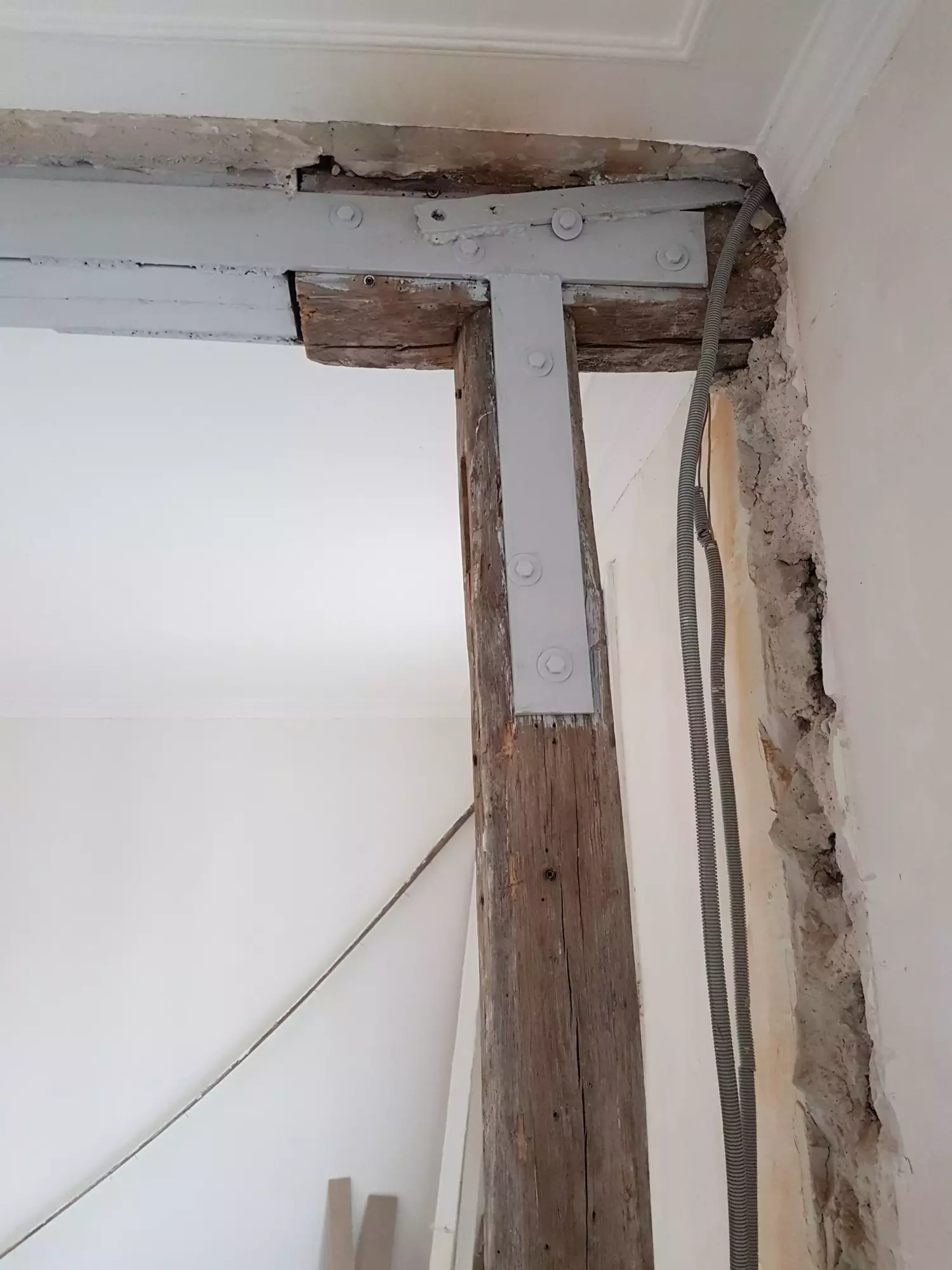 vous souhaitez ouvrir un mur porteur &agrave; puteaux ? d&eacute;couvrez nos conseils, &eacute;tapes cl&eacute;s et astuces pour estimer votre budget et r&eacute;ussir vos travaux en toute s&eacute;curit&eacute;.